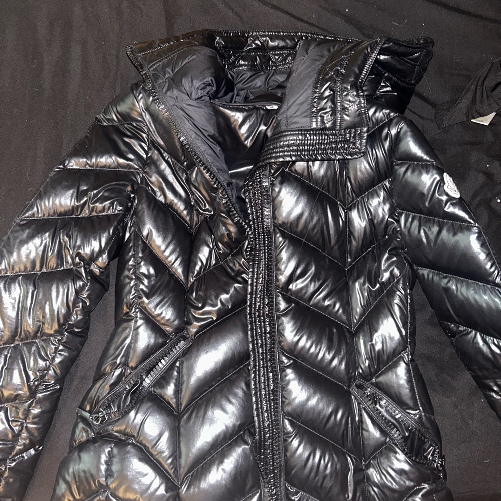 Moncler Black Puffer Jacket with Quilted Design